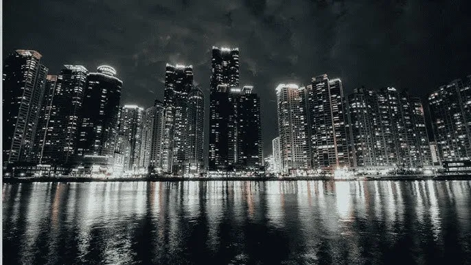暗恋橘生淮南电影版在线观看 - 城市之光：霓虹背后的人间烟火